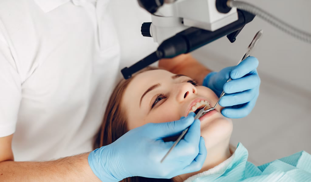 Dental Implant Vs. Fixed Bridge – Which Is Best?